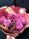 Букет из 7 роз Queens Crown