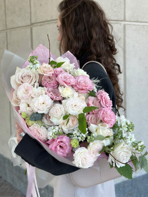 BUKET 748
